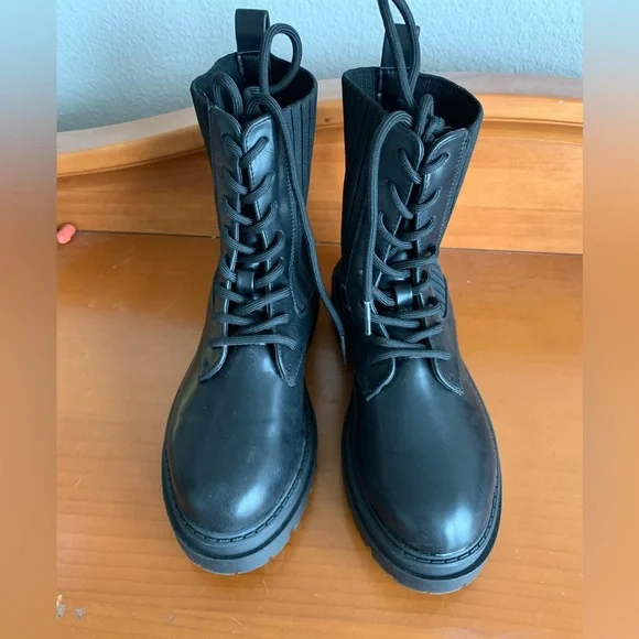 COMBAT STYLE LACE UP BLACK BOOTS SIZE 5.5 - Picture 3 of 7